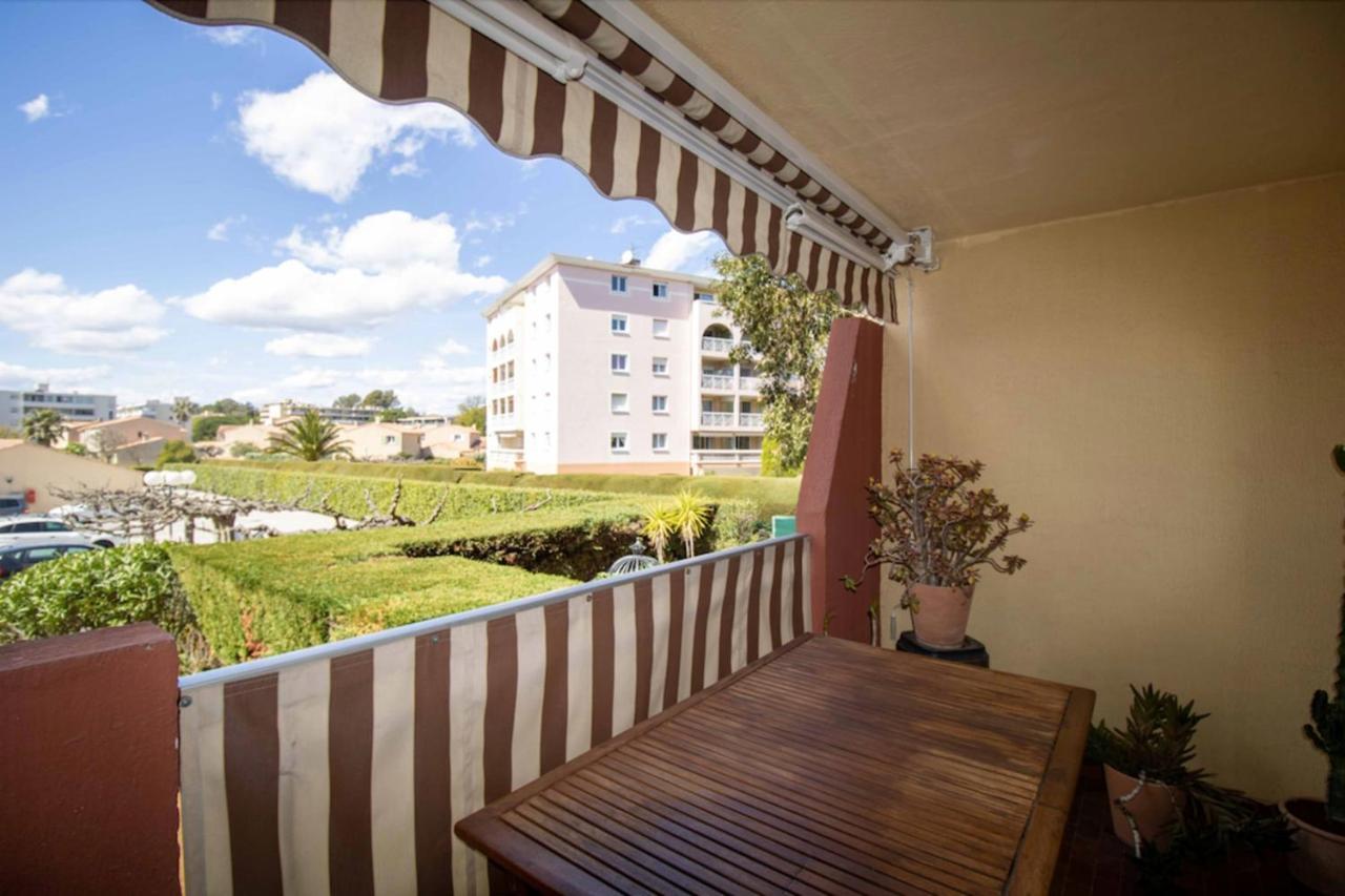 Cosy 35 M2 With Balcony In A Quiet Residence Fréjus Exterior foto